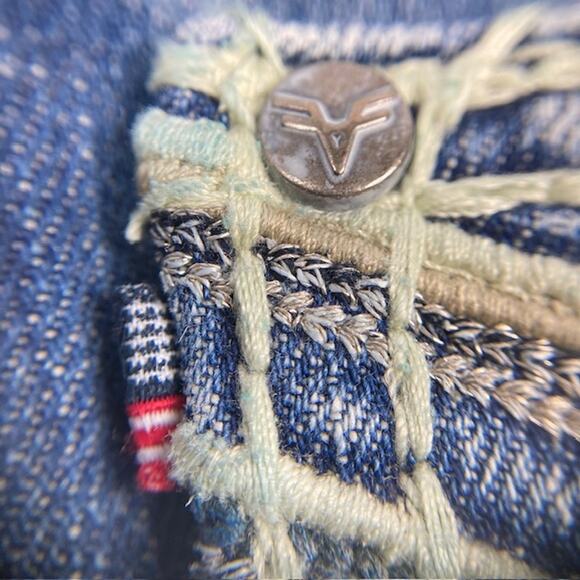 Classic Fit Vigoss Boot Cut Distress Jeans w Rhinestone Thick Embellish pockets - Picture 5 of 16